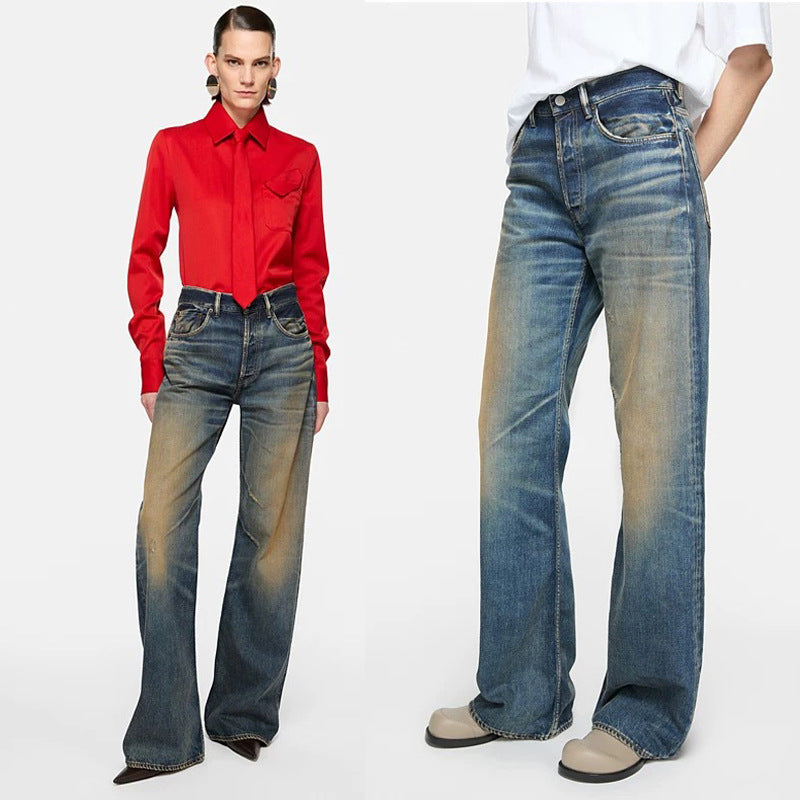 High-waisted jeans for women in a casual bootcut style with frayed hem Lune London
