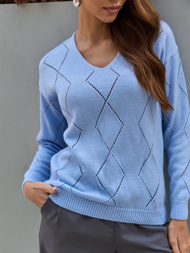 Knitted sweater for women with modern diamond pattern Lune London