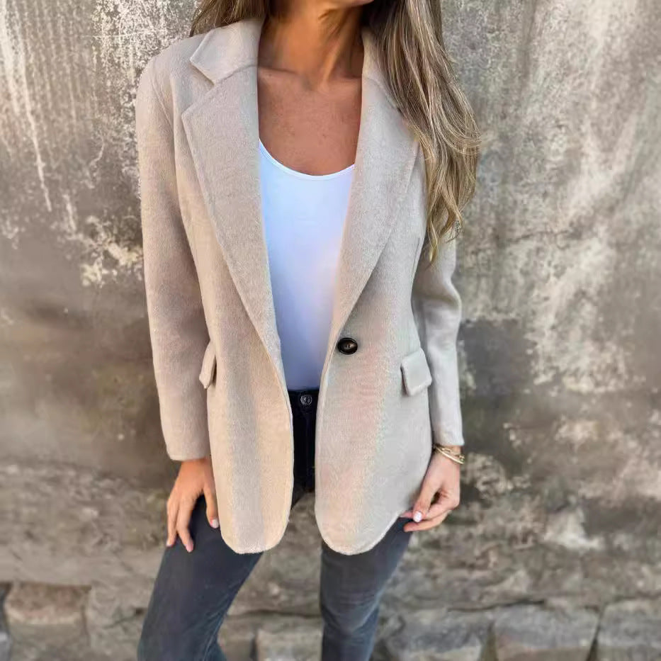 Chic and style elegant boucle blazer for women with relaxed fit