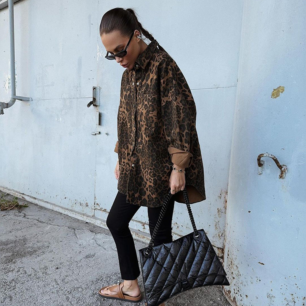Shirt dress for women with trendy leopard print and a belt at the waist Lune London