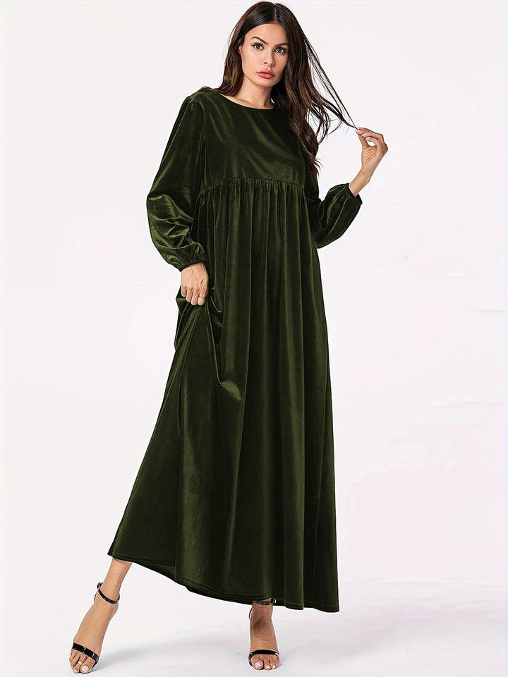 Maxi dress for women in luxurious velvet with elegant draping Lune London