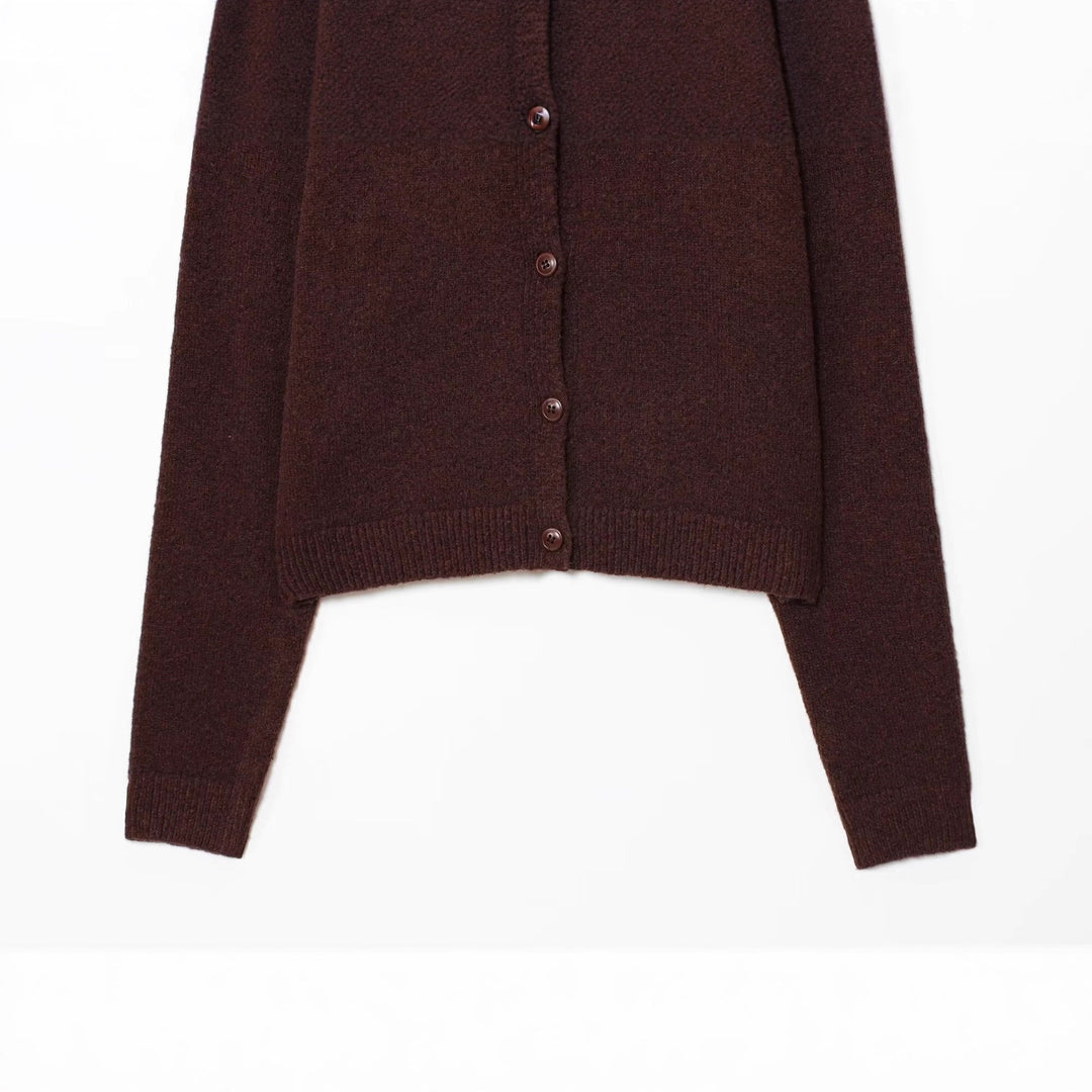 Elegant women's cardigan with buttons and soft texture Lune London