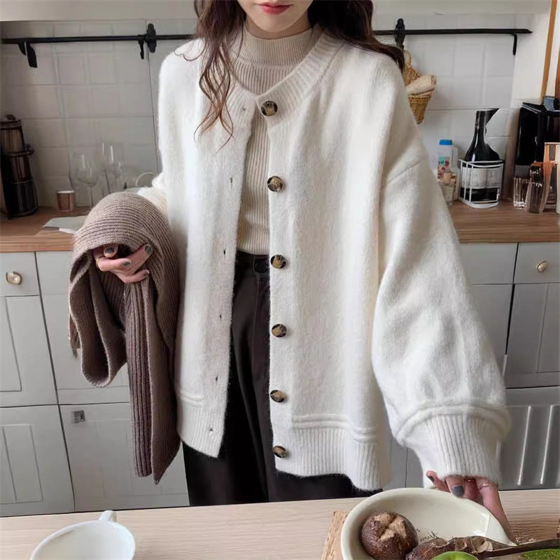 Casual knit jacket for women with large buttons and oversized fit Lune London