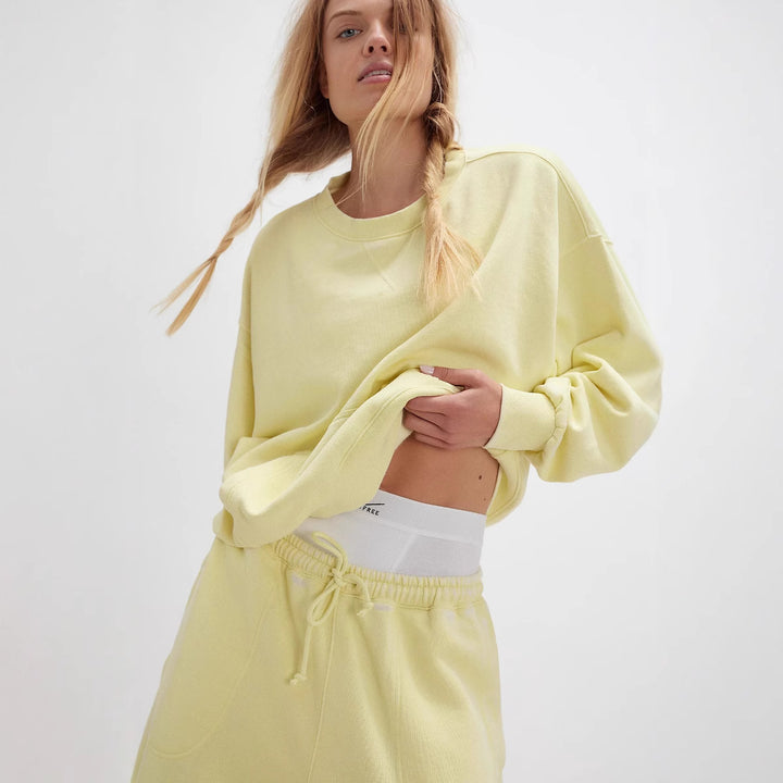 Oversized hoodie for women with kangaroo pocket and soft lining Lune London