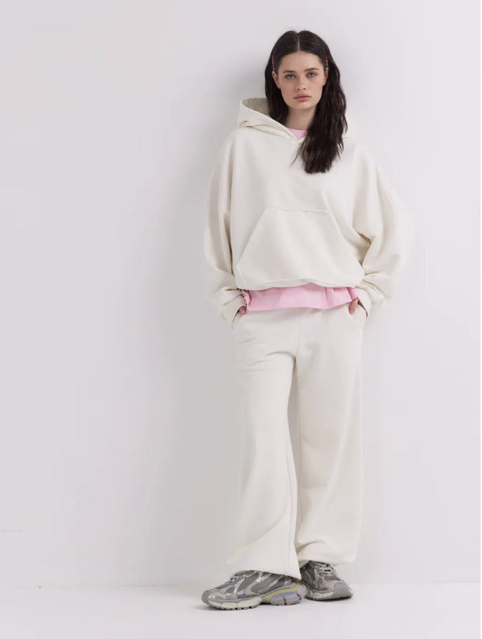 Oversized hoodie and chic and stylish puff pants