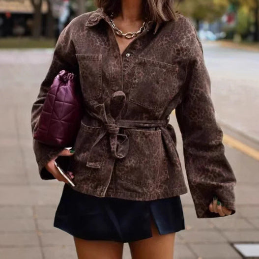 Linen blazer for women with a fitted cut and a belt Lune London