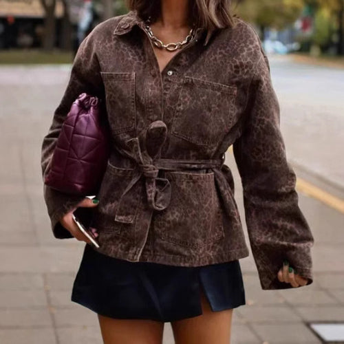Linen blazer for women with a fitted cut and a belt Lune London