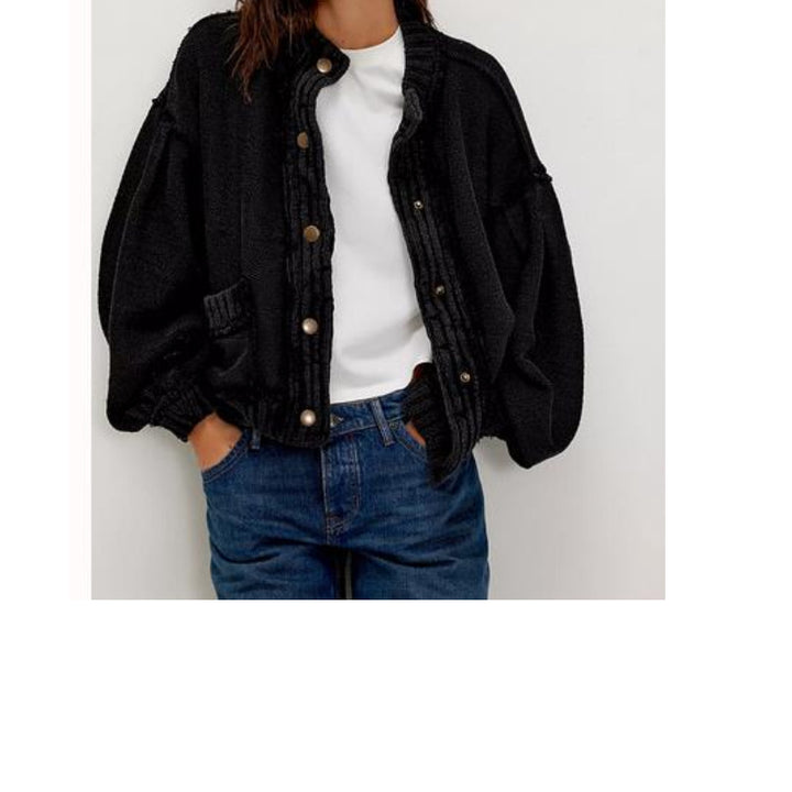 Casual knit sweater for women with voluminous sleeves Lune London