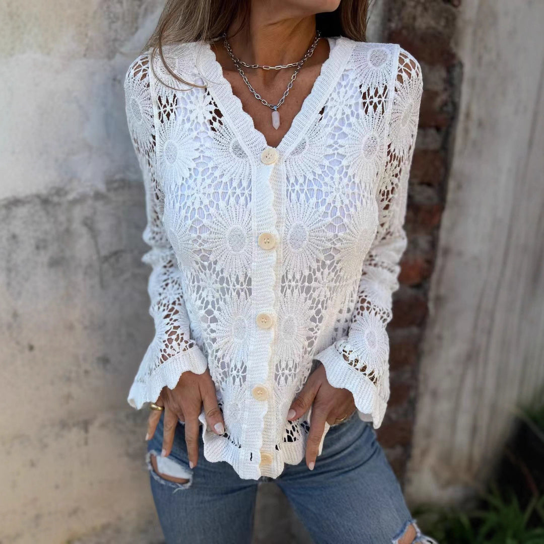 Cardigan en crochet pour femmes avec design floral et fermeture à bouton Chic & Stil
