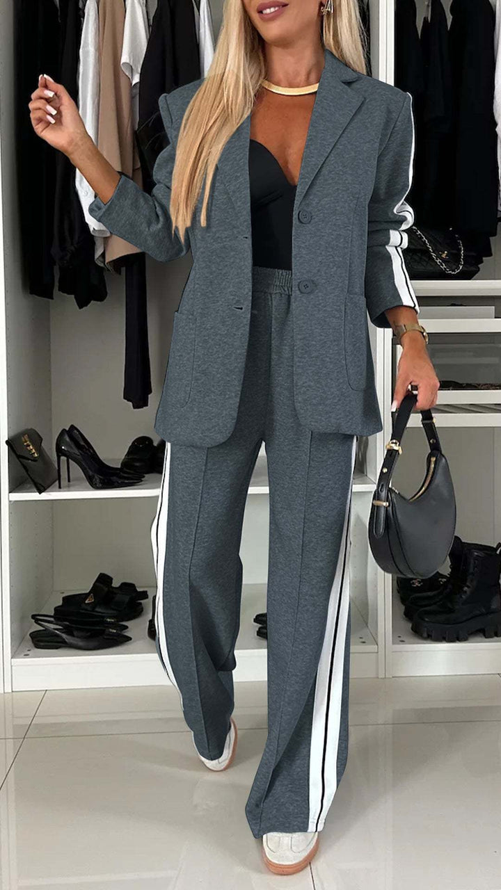 Ladies Elegant and comfortable blazer-pantsuit Lune London