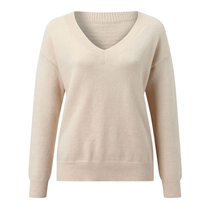 Women elegant V-neck sweater in soft material with drop shoulders Lune London