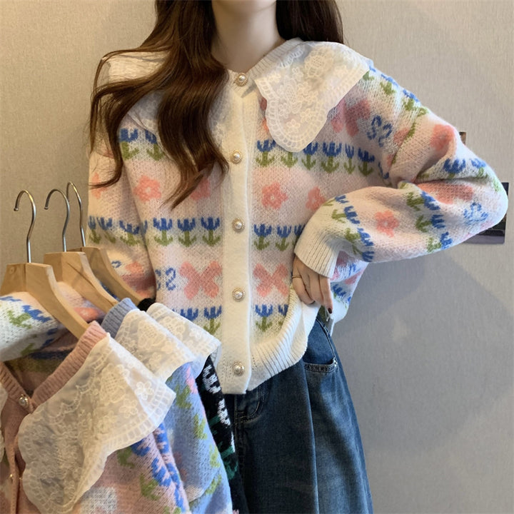 Ladies fashion cardigan with lace collar and floral design Lune London