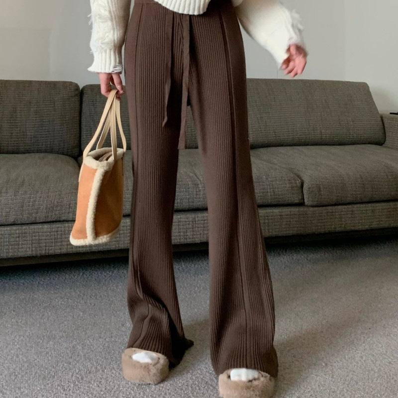 Pantalon plissé pour femme avec taille haute et ceinture ajustable Chic & Stil