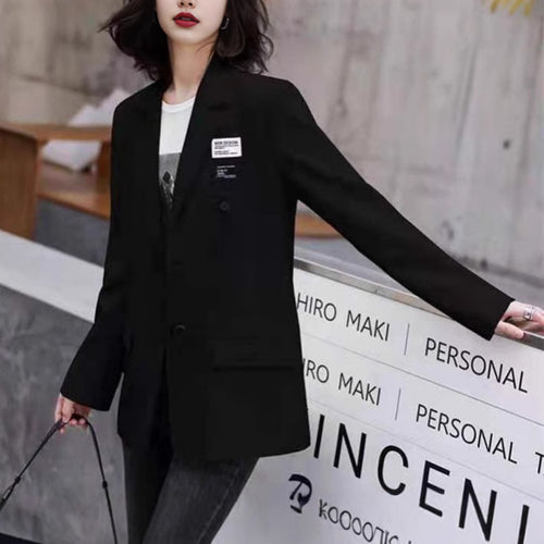 Blazer surdimensionné élégant pour femmes avec coupe croisée et détails modernes Chic & Stil