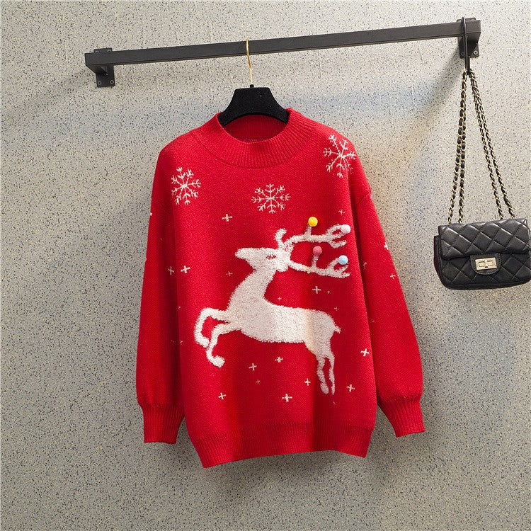 Women's Christmas sweater with festive reindeer pattern and comfortable round neck Lune London