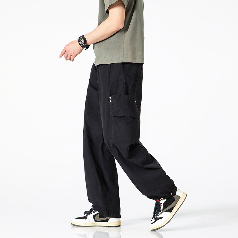 Pantalons cargo décontractés pour hommes avec des poches conçues de manière pratique Lune London