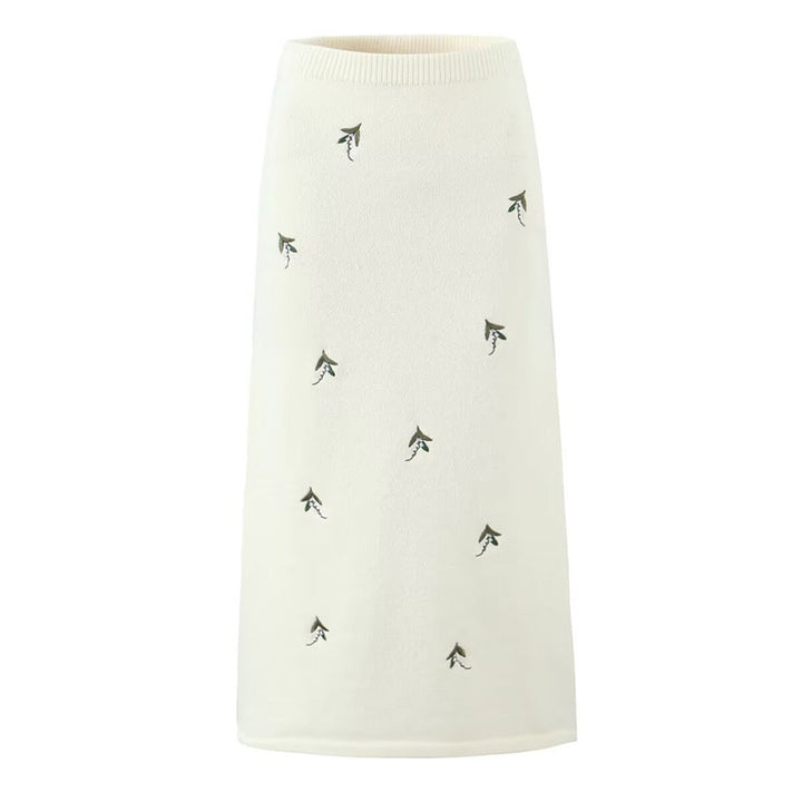 Elegant midi skirt for ladies with embroidered floral design and elastic waistband Lune London