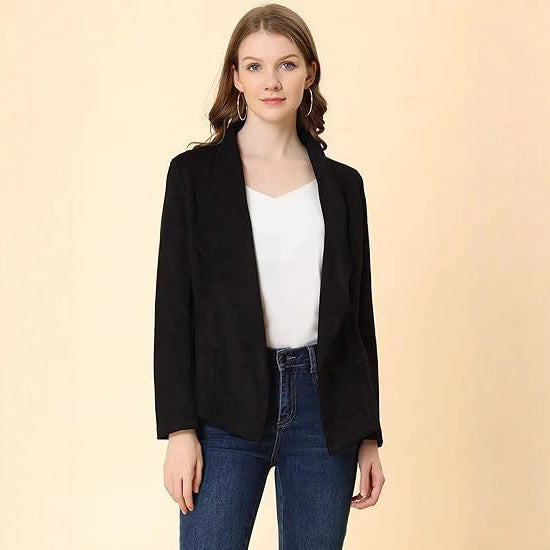 Faux leather blazer for women with a relaxed fit and trendy lapels Lune London