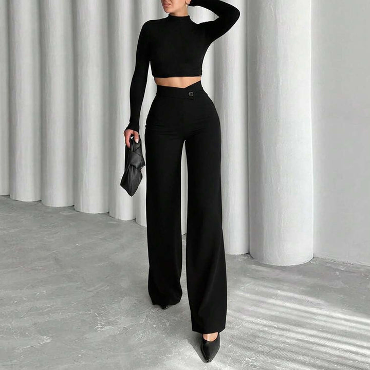 Pantalon large taille haute pour femmes avec ceinture élégante et plis de bon goût Chic & Stil