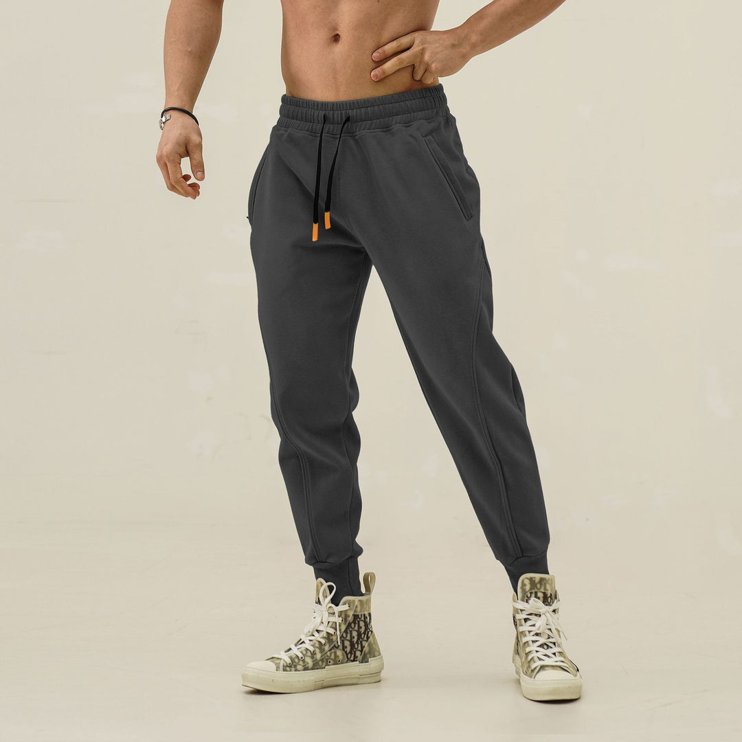 Men's sports pants with elastic waistband and side zip pockets Lune London