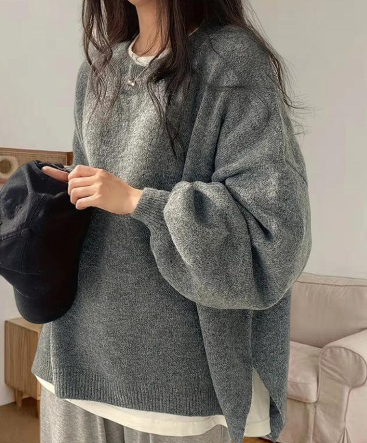 Oversized knit sweater for women with elegant puff sleeves and a modern design Lune London