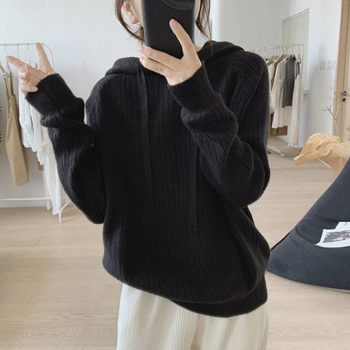 Sweat à capuche pour femmes avec texture à côtes fines et coupe décontractée Chic & Stil