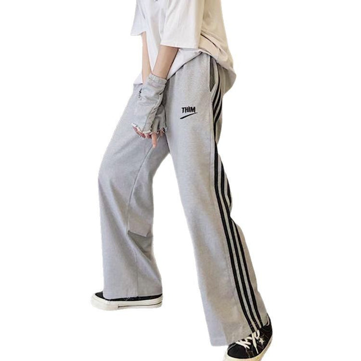 Pantalons décontractés sportifs pour femmes avec des rayures modernes Chic & Stil