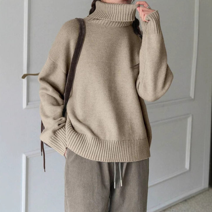 Women's oversized turtleneck sweater with fine texture Chic and Style