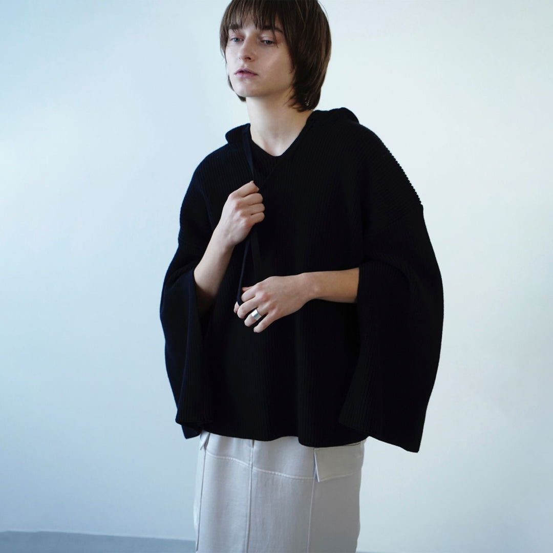 Casual women's knit top with hood and loose fit Lune London