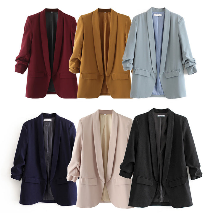 Ladies modern blazer with elegant cut and practical pockets Lune London