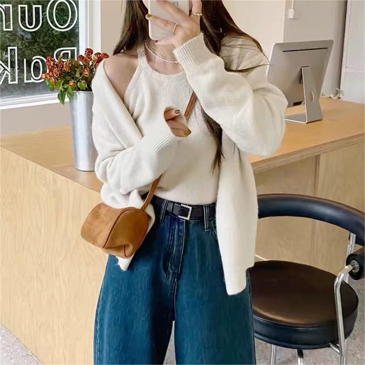 Warm wool cardigan for women with a modern cut and casual sleeves Lune London