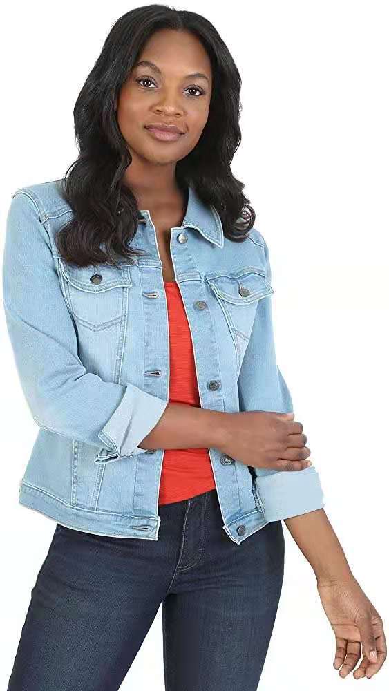 Veste en denim classique pour femmes avec coutures décoratives Chic & Stil