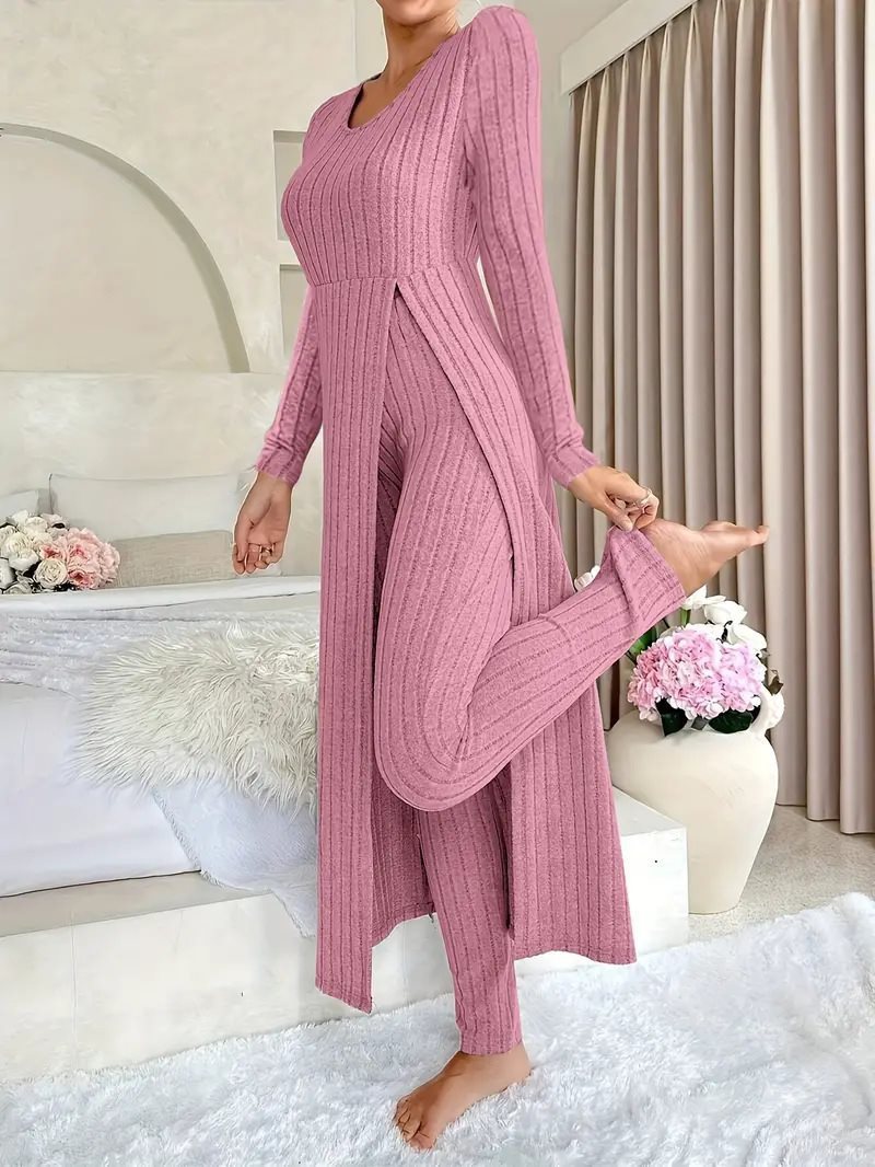 Elegant Women's Maxi Jumpsuit with hypersensitive structure and chic side slits and style