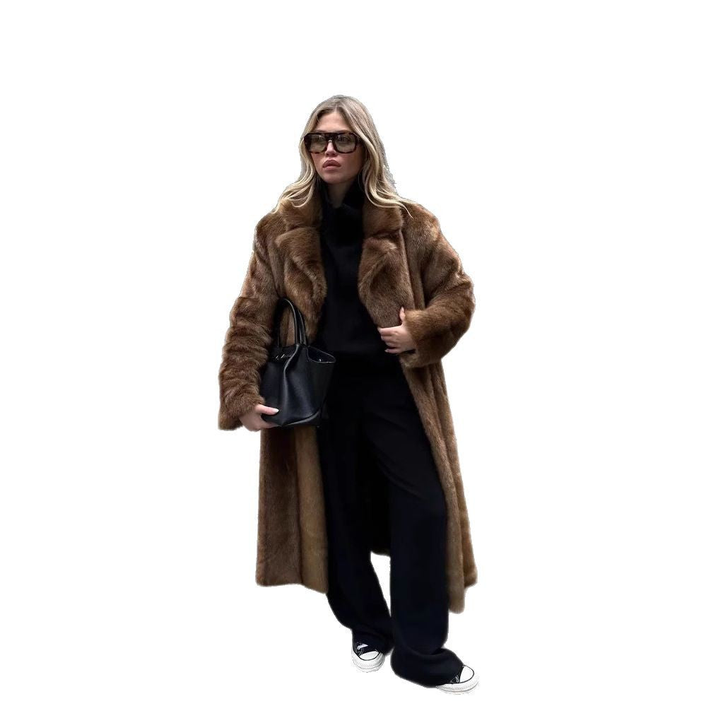 Women Luxurious Faux Fur Jacket with Elegant Lapels Lune London