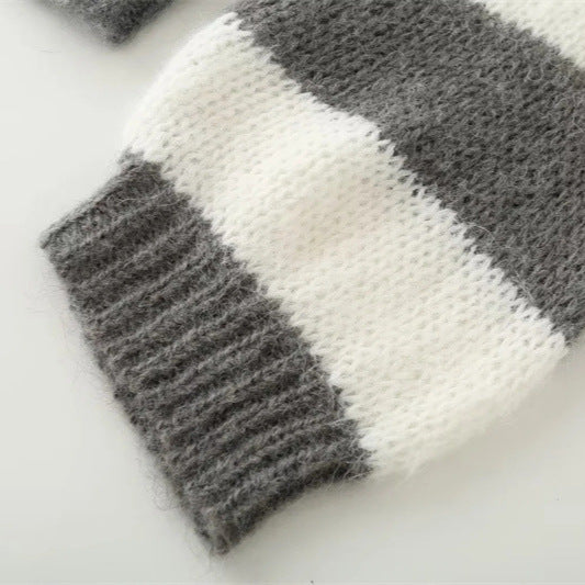 Short knit jumper for women with nautical stripe pattern and round neckline Lune London