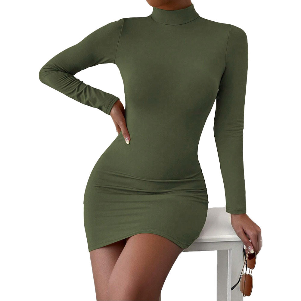 Robe mini près du corps pour femmes avec col haut et manches longues Chic & Stil