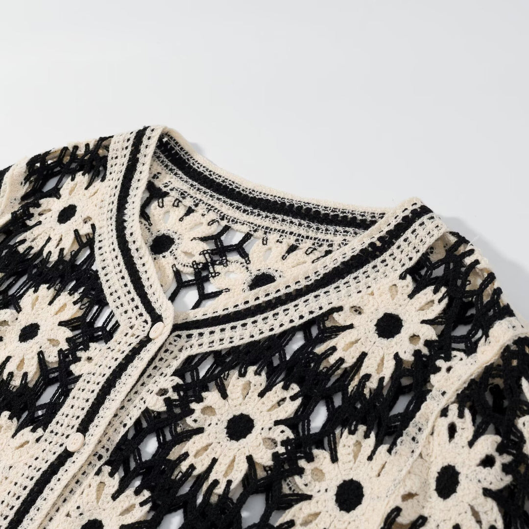 Cardigan élégant pour femmes avec motif floral et poches pratiques Chic & Stil