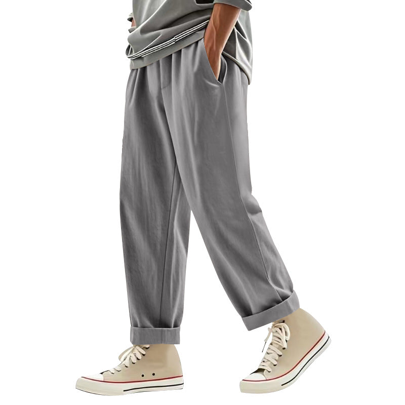 Casual pants for men with elegant pleats and a comfortable fit Lune London