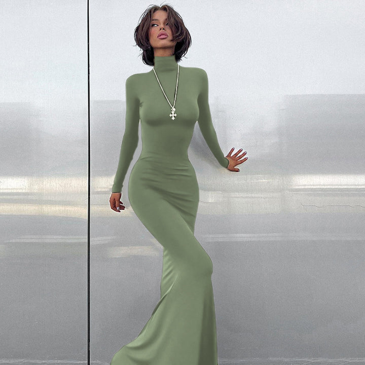 Fitted long dress for ladies with long sleeves and high collar and elegant cut Lune London