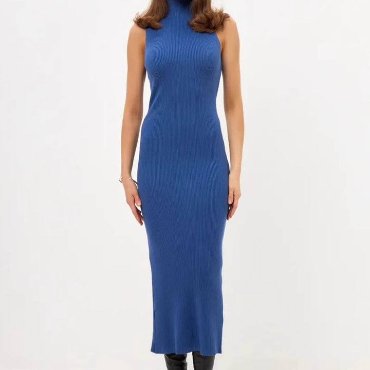 Elegant women's fitted maxi dress with high collar and fine rib structure Lune London