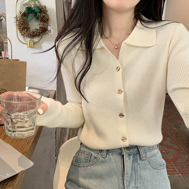 Femme Pull Tricot Élégant avec Détails de Boutons et Motif de Côtes Fines Chic & Stil