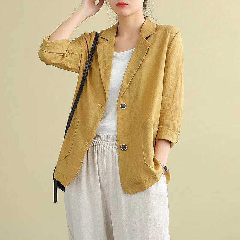 Blazer en lin décontracté pour femmes avec des boutons contrastés élégants Chic & Stil