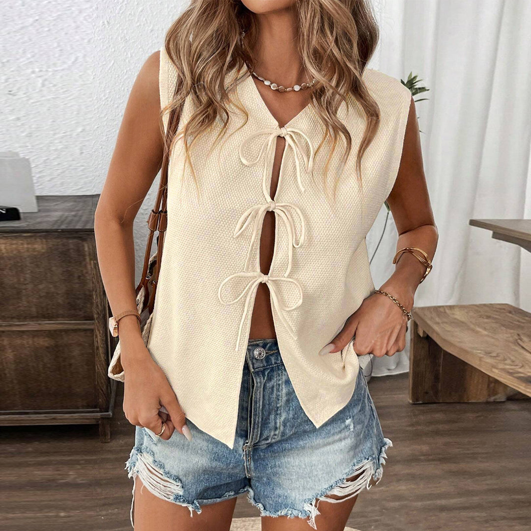 Casual jacket for women with decorative lacing details and a high collar Lune London