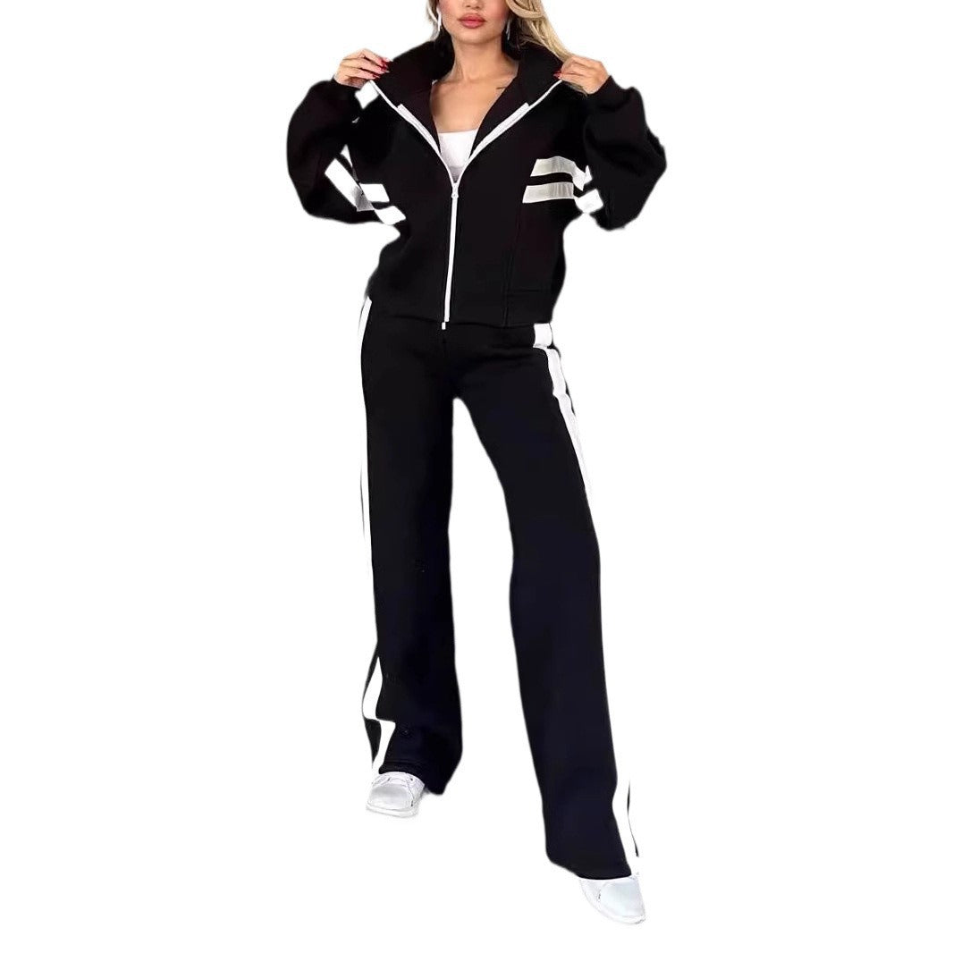 Women's sportswear with high collar and contrasting stripes Lune London