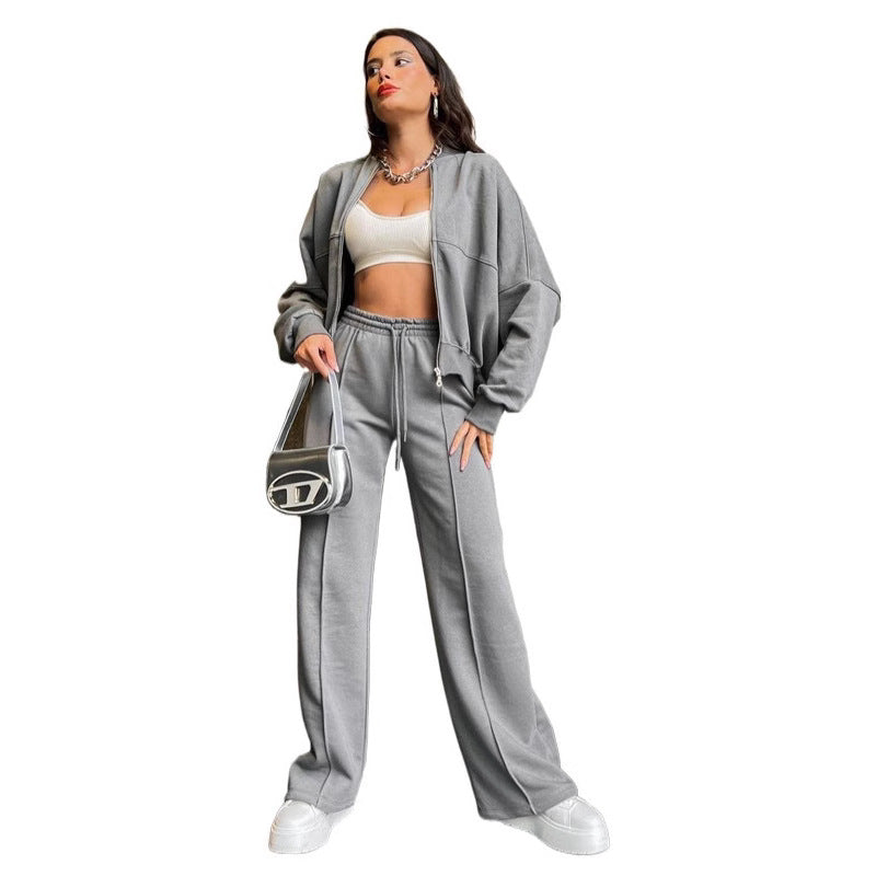 Casual set for women in soft terry fabric with a high collar and a loose fit Lune London