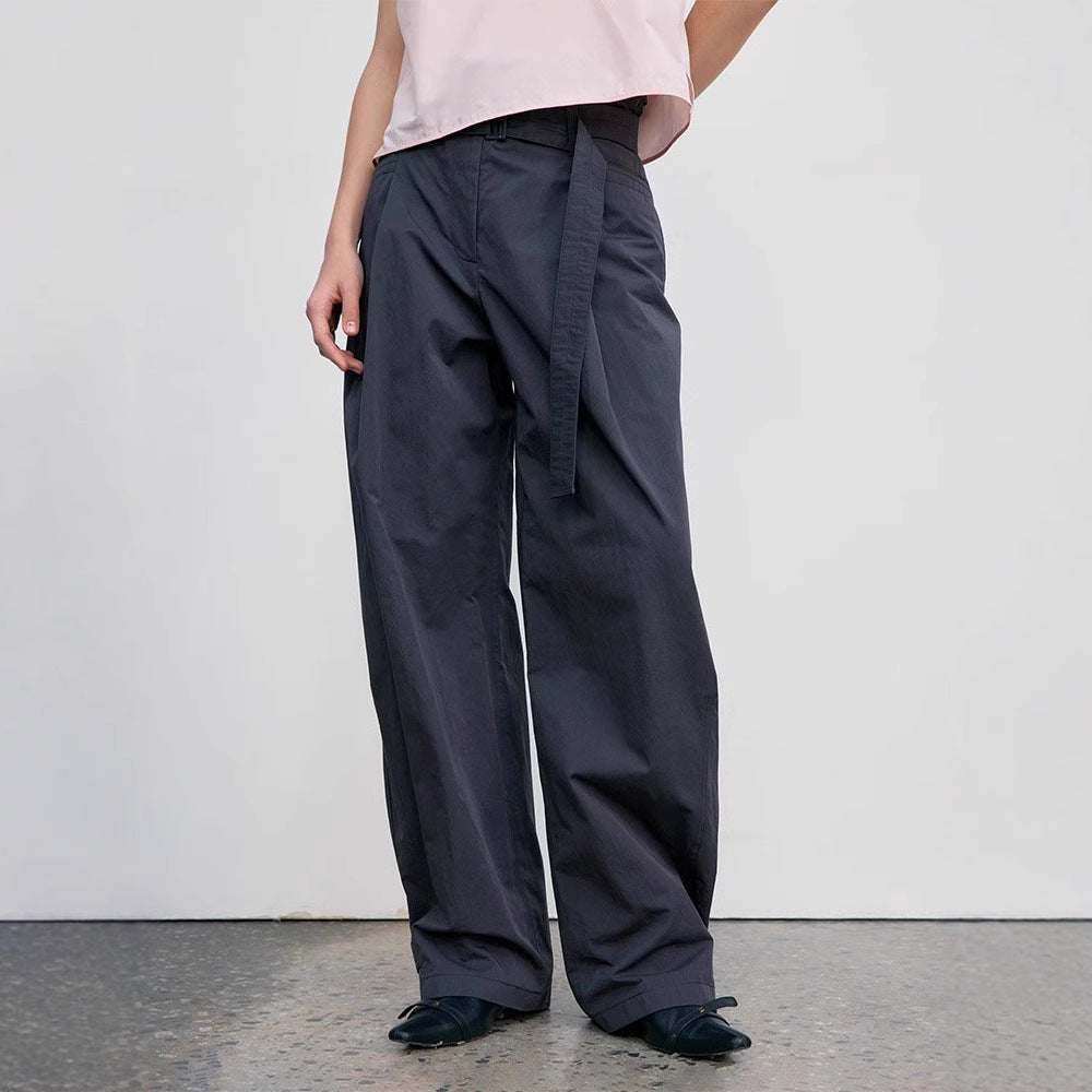 Pantalons en tissu à coupe large pour femmes avec ceinture tonale Chic & Stil