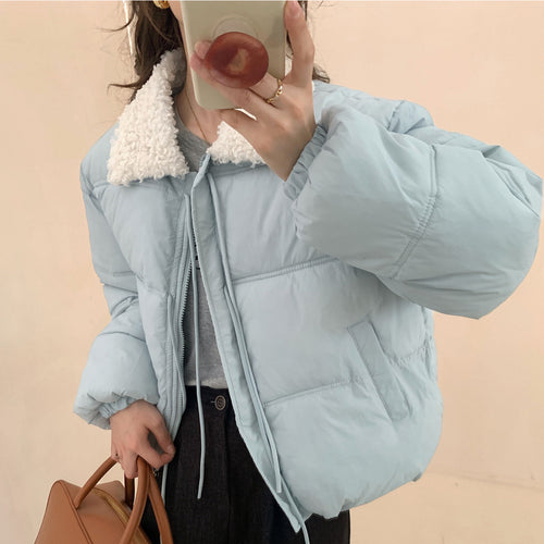 Ladies trendy quilted jacket with plush collar and practical pockets Lune London