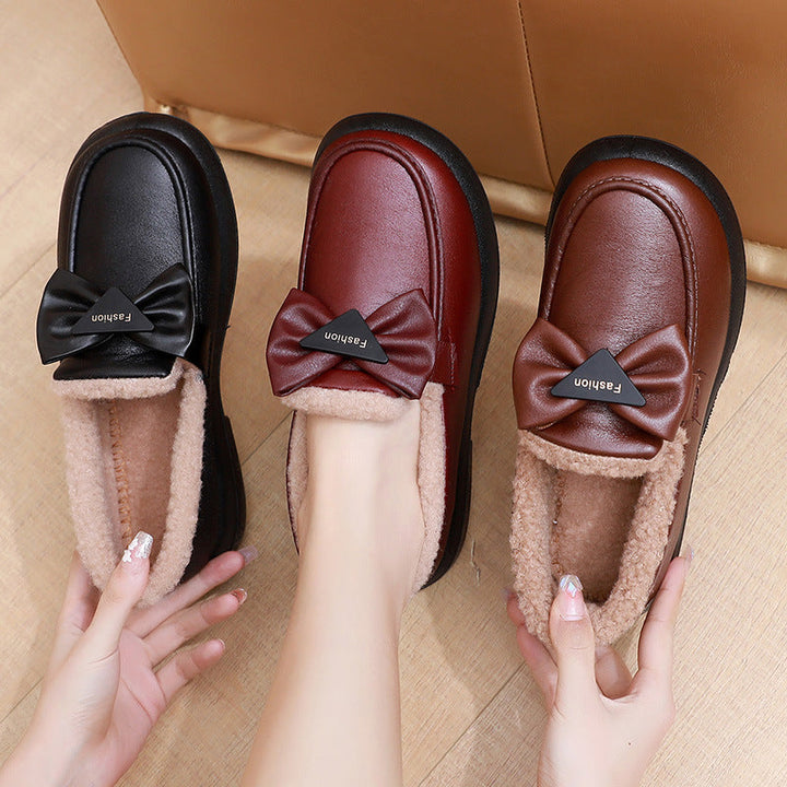 Lune London | Women's Cozy Slippers with Fashionable Bow Accent