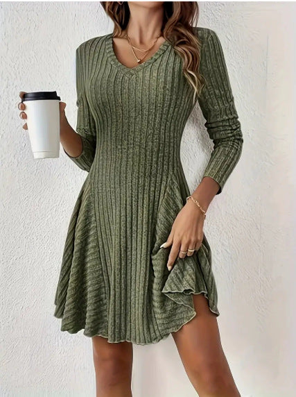 Knit dress for women with V-neckline and ruffle details Lune London