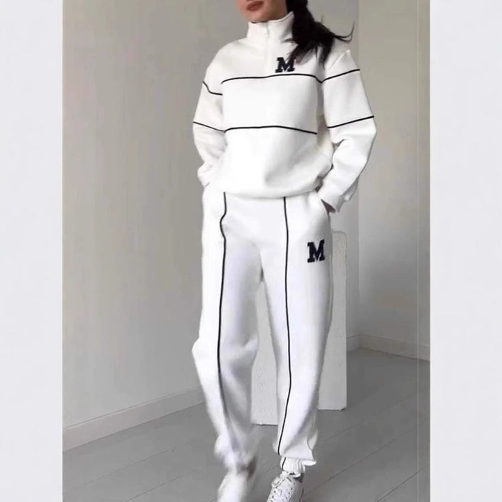 Sporty lounge suit for women with high collar and elastic waist Lune London